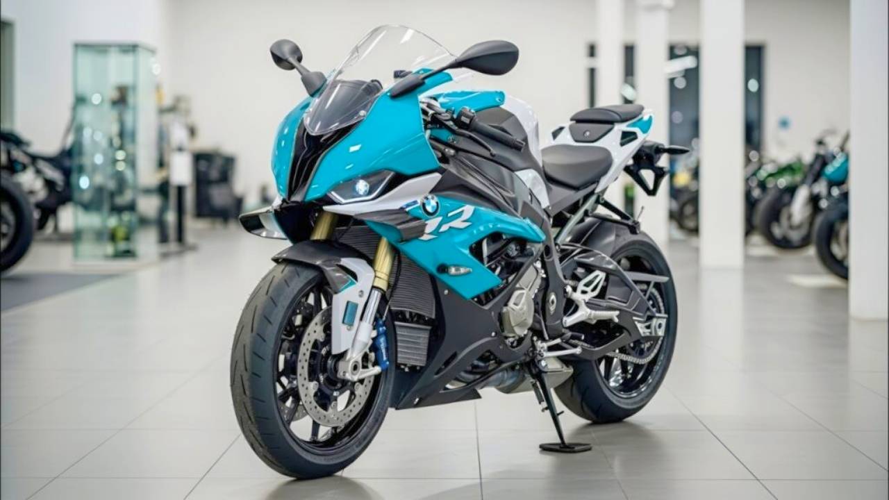 moto deportiva con potencia y diseño exclusivo